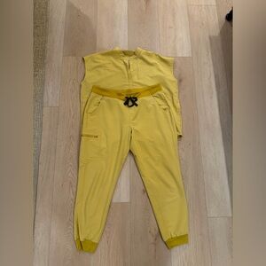 FIGS SET XL Jogger Pants & Top